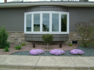 Home in West Fargo with nice landscaping