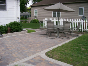 Paver Patio hardscape in Fargo by oasis landscapes