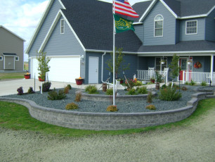 landscaped flag pole in west fargo nd