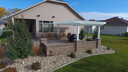 pergola landscaping in Fargo by oasis landscapes