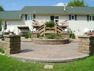 hardscape patio in fargo by oasis landscapes