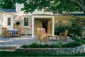 prestigious front yard landscaping by oasis landscapes in Fargo