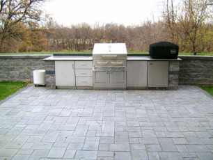 Fully Functional Outdoor Kitchen by Oasis Landscapes